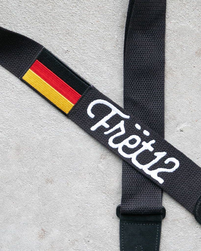 FRET12 SCRIPT LOGO GERMANY FLAG GUITAR STRAP