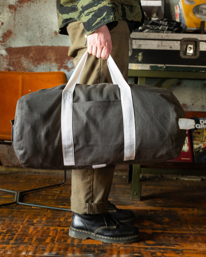 BOLT DUFFEL BAG