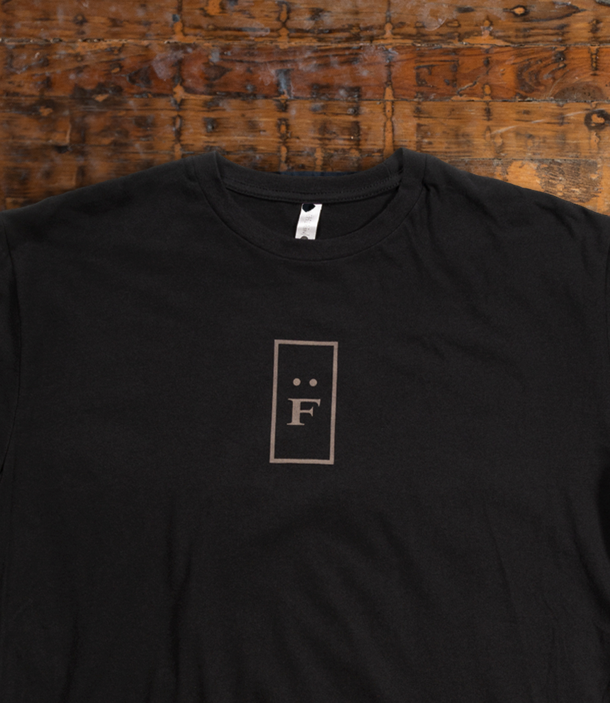 "F" LOGO TEE – BLACK